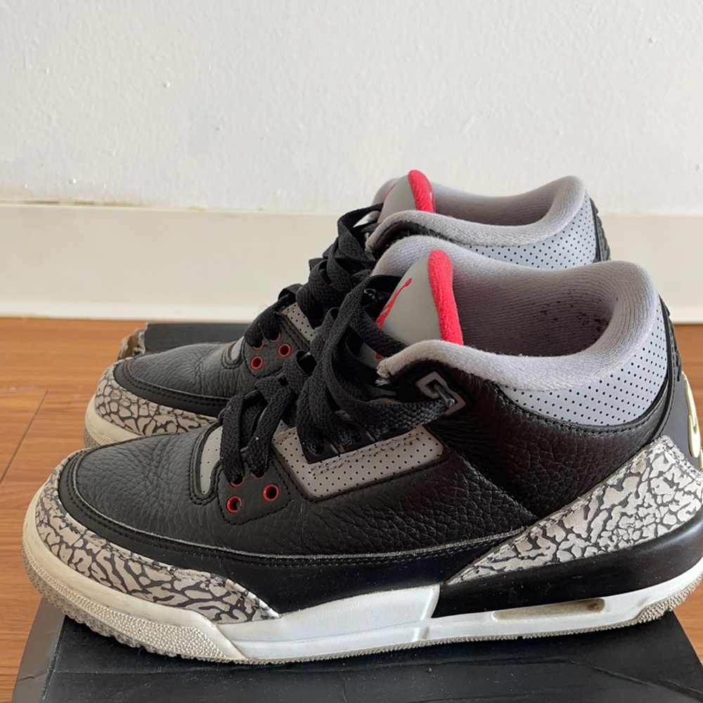 Air Jordan 3 Retro OG BG size 6.5Y